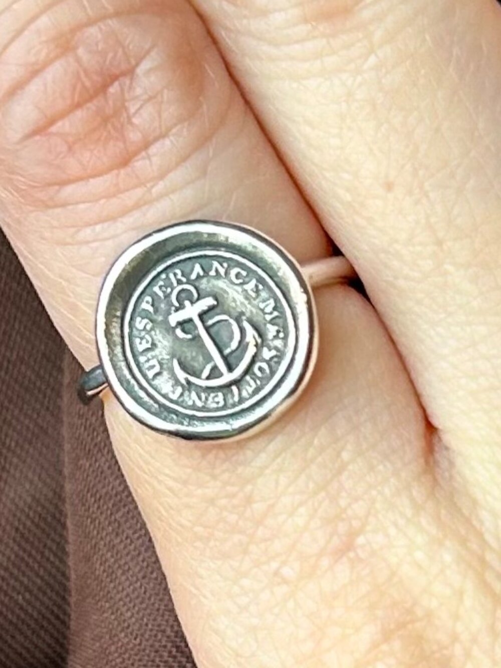 Size 4 Sterling Silver Anchor 'Hope Sustains Me' Wax Seal Ring